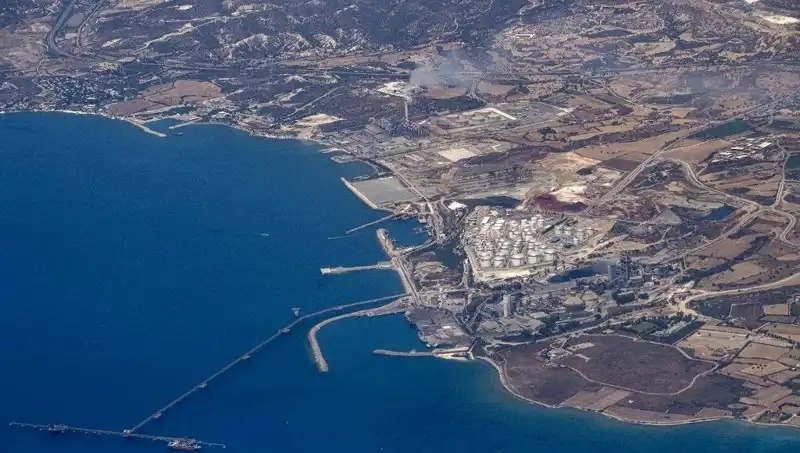 ABD Donanması'nın İsrail'e Gönderdiği Silah Yükü Limasol'a Uğrayacak