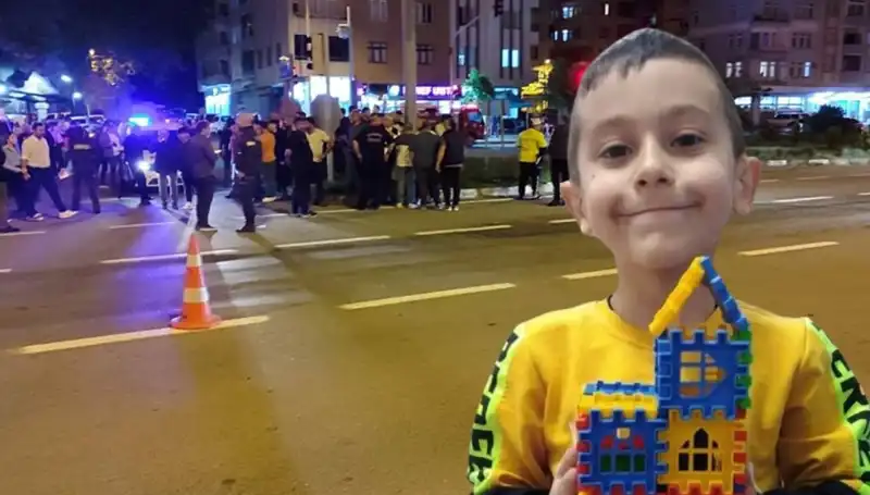 8 Yaşındaki Çocuk Kamyonetin Çarpması Sonucu Hayatını Kaybetti