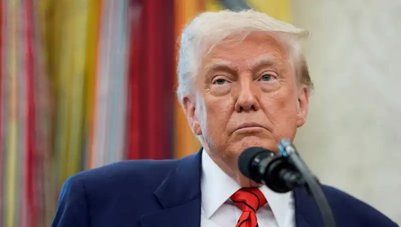 Trump, G7 Zirvesini Neden Terk Etti? Acil Beyaz Saray Toplantısı Üzerine Değerlendirmeler