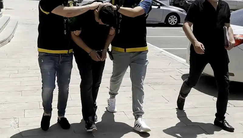 Mezarlıkta Suçüstü Yakalanan Hırsızın Hikayesi: Ne Arıyordu?