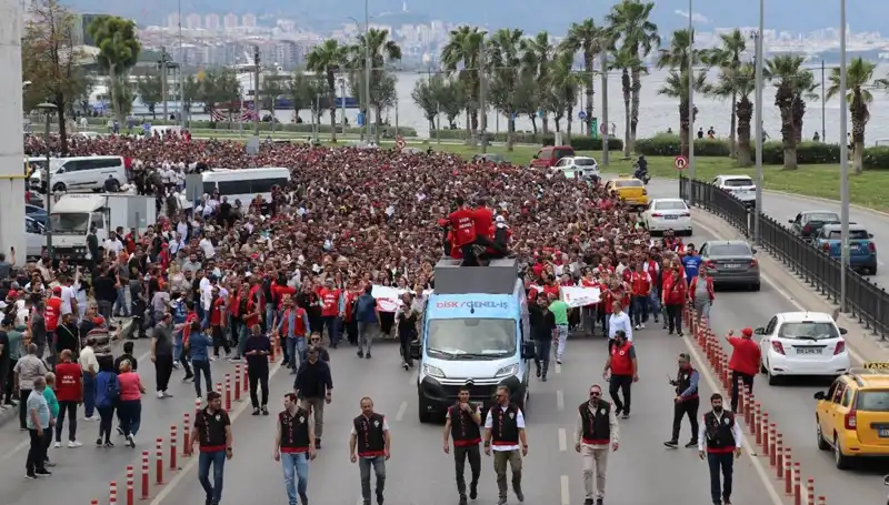 İzmir'de İşçi Grevi 4. Gününe Girdi: Eylemden Beklentiler ve Son Gelişmeler