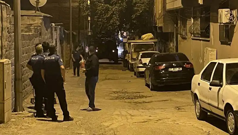 Polisle çatışmaya giren şahıs bacaklarından vurularak yakalandı