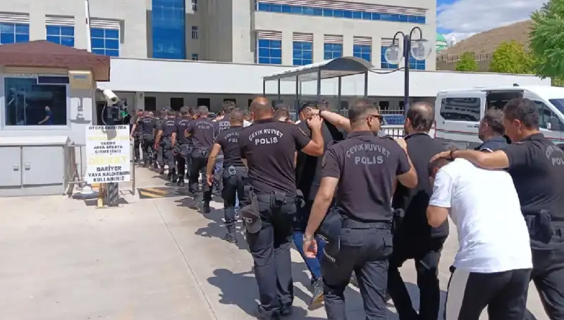 Ankara'da Tehditler Aracılığıyla Haraç Kesilen Çeteye Büyük Operasyon Yapıldı