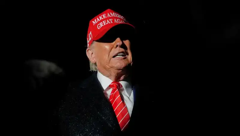 Yüksek Mahkeme, Trump’a Göçmenlerin Yasal Statüsünü İptal Yetkisi Verdi!