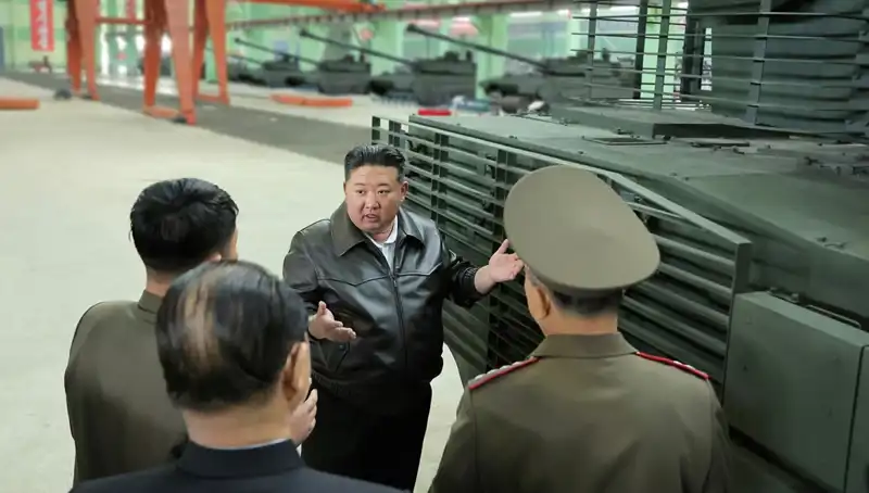 Kuzey Kore Lideri Kim Jong Un'dan "Modern Savaş" Uyarısı: Daha Fazla Üretim Zamanı Geldi!