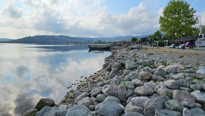 Sapanca Gölü'nde Su Seviyesi Düşüşü: Doğa ve Ekonomik Etkiler
