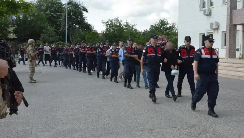 Hacizli Araçları Yeniden Dizayn Edip Yüzde Yüz Karla Satıyorlar