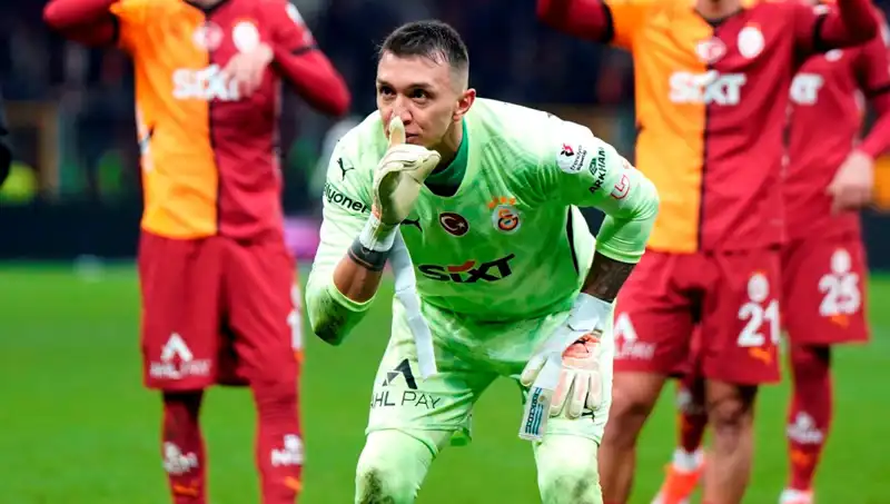 Muslera'nın Yerini Alacak İsim Belli Oluyor: Futbolseverleri Heyecanlandıran Gelişmeler