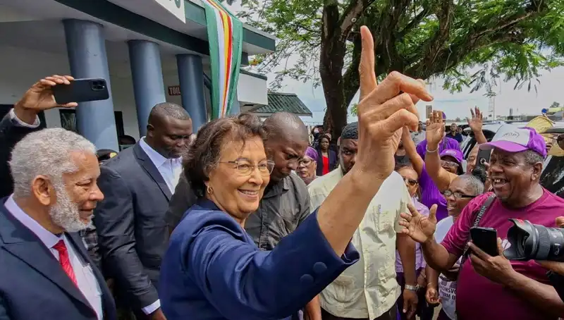 Surinam, Tarihinde İlk Kadın Devlet Başkanını Seçti: Yeni Dönem Başlıyor