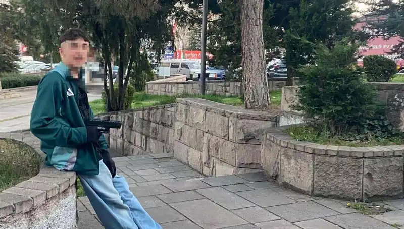 Yol Verme Kavgası: Üç Kardeş ve Baba Tutuklandı!